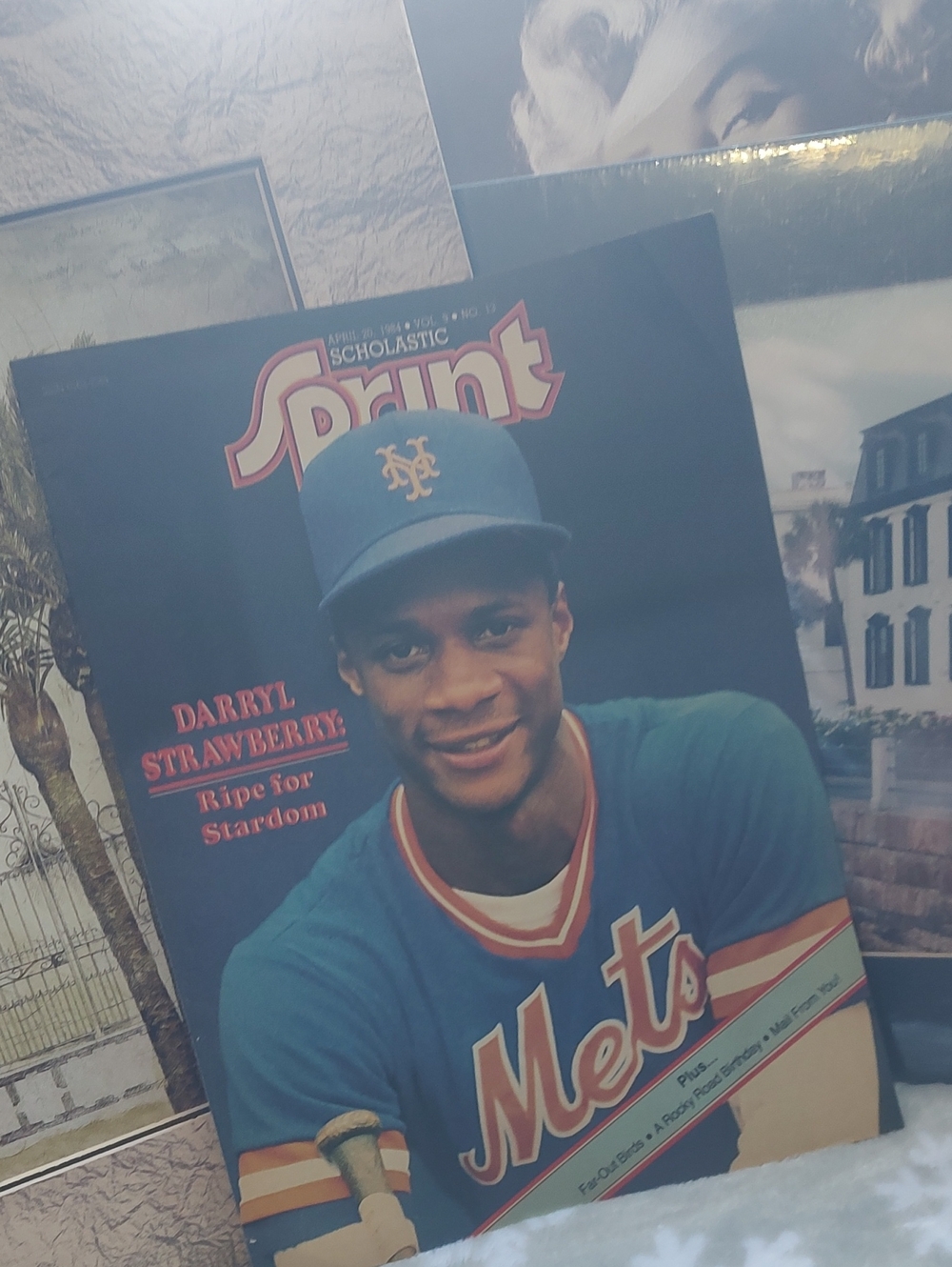 Darryl Strawberry 🍓 Scholastic Sports Magazine —Pamplet 📚1984